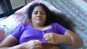 Muskan Rani'S Sensual Bengali Blowjob And Indian Mature Charms