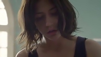 Adele Exarchopoulos In A Steamy Scene (2016)